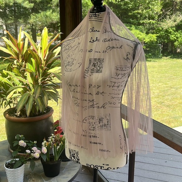 Lilith dusty pink asymmetrical dress Sized XS (runs large) - Picture 4 of 8